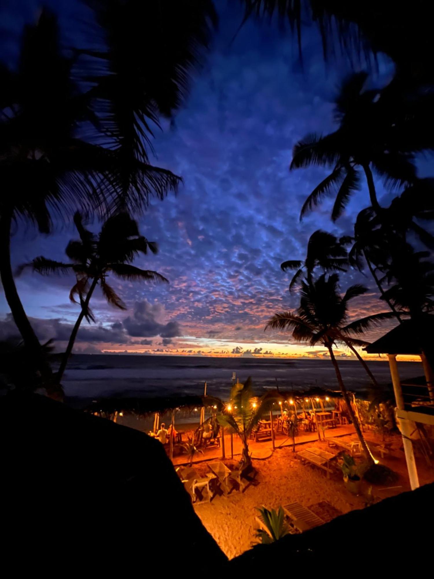 Amaroo Hikkaduwa Hotel Exterior photo